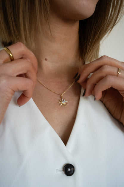The Flower Necklace