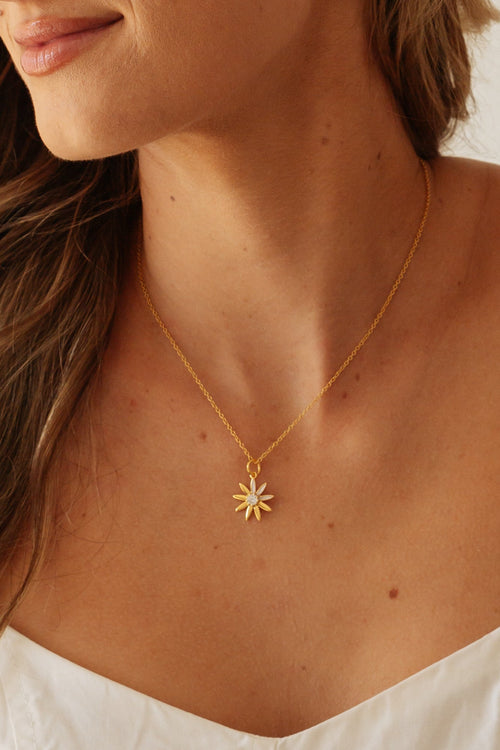 The Flower Necklace
